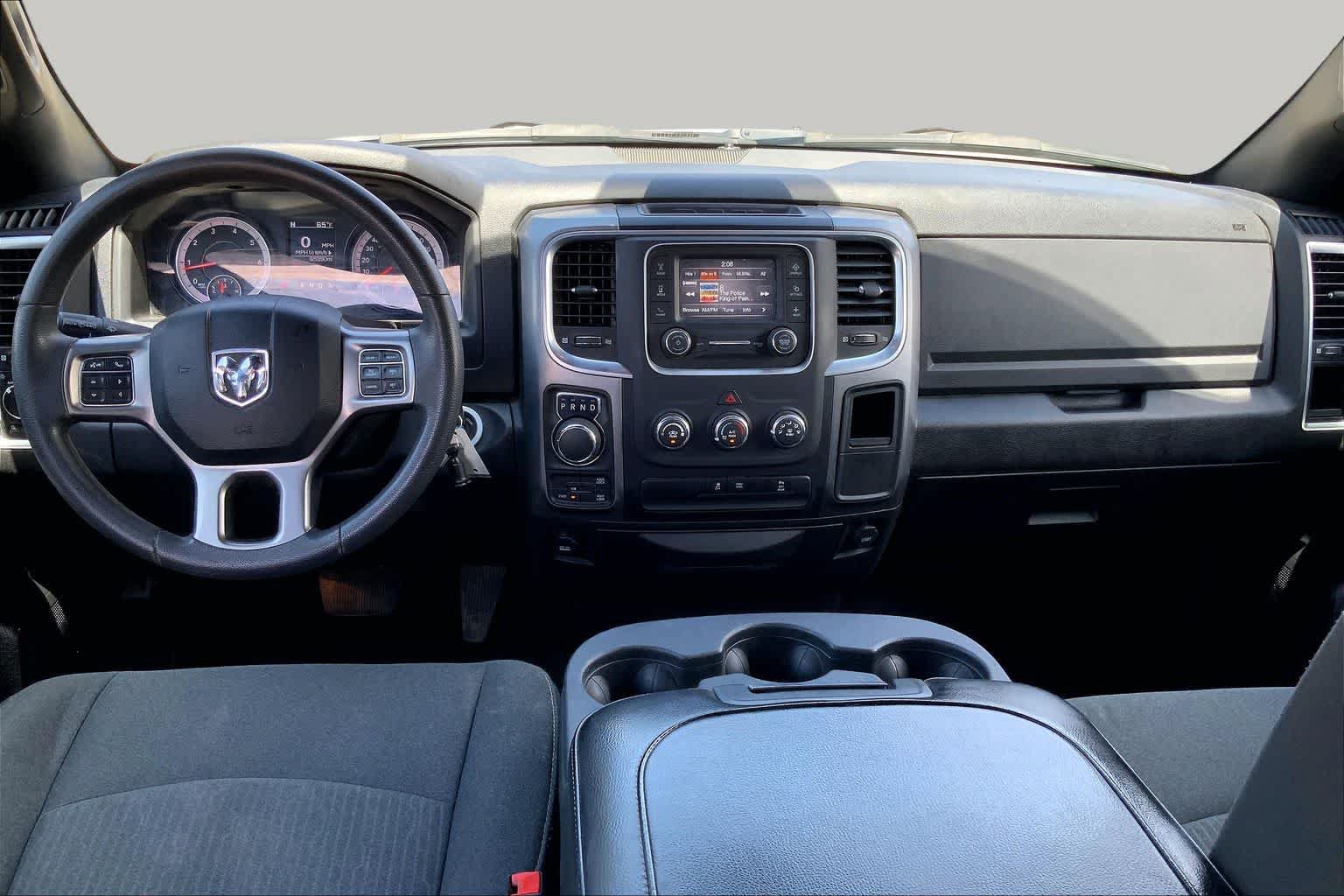 Used 2024 RAM 1500 Warlock AWD/4WD image 15