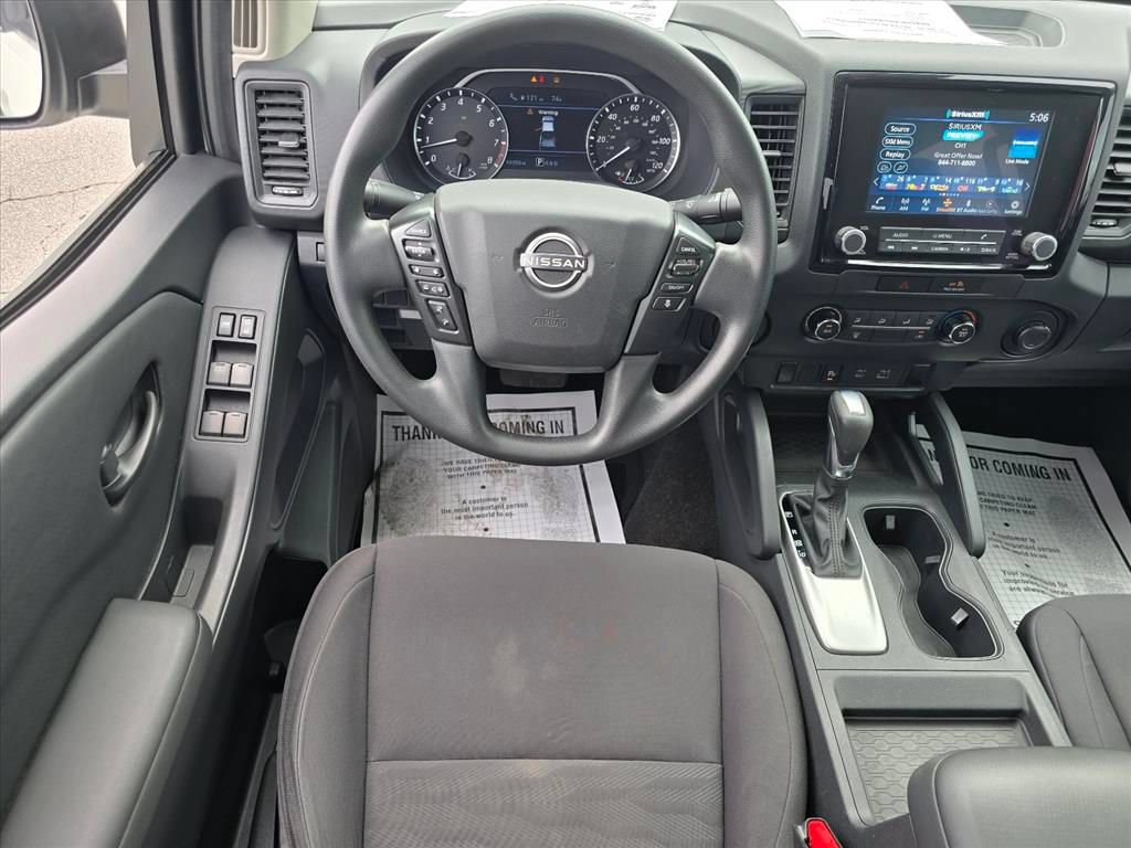 Used 2022 Nissan Frontier S w/ Technology Package RWD image 3