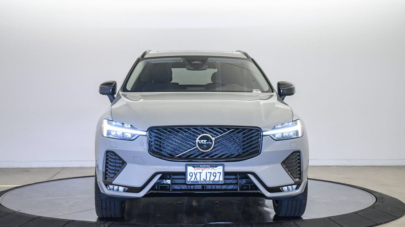 Certified 2026 Volvo XC60 B5 Plus w/ Climate Package PRO AWD/4WD image 7