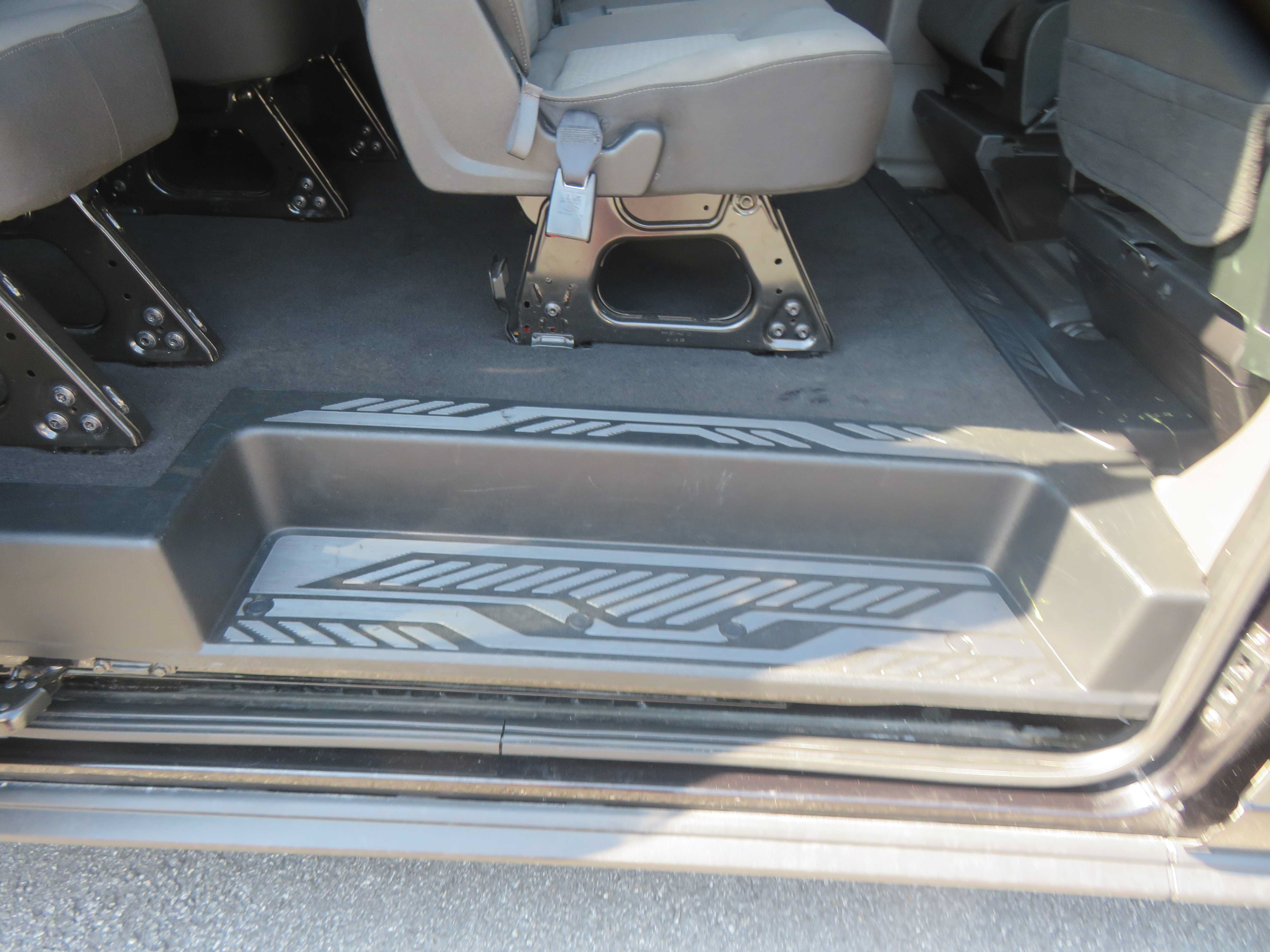 Used 2025 Ford Transit 350 XLT RWD image 18