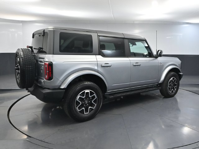 Used 2023 Ford Bronco Outer Banks AWD/4WD image 4