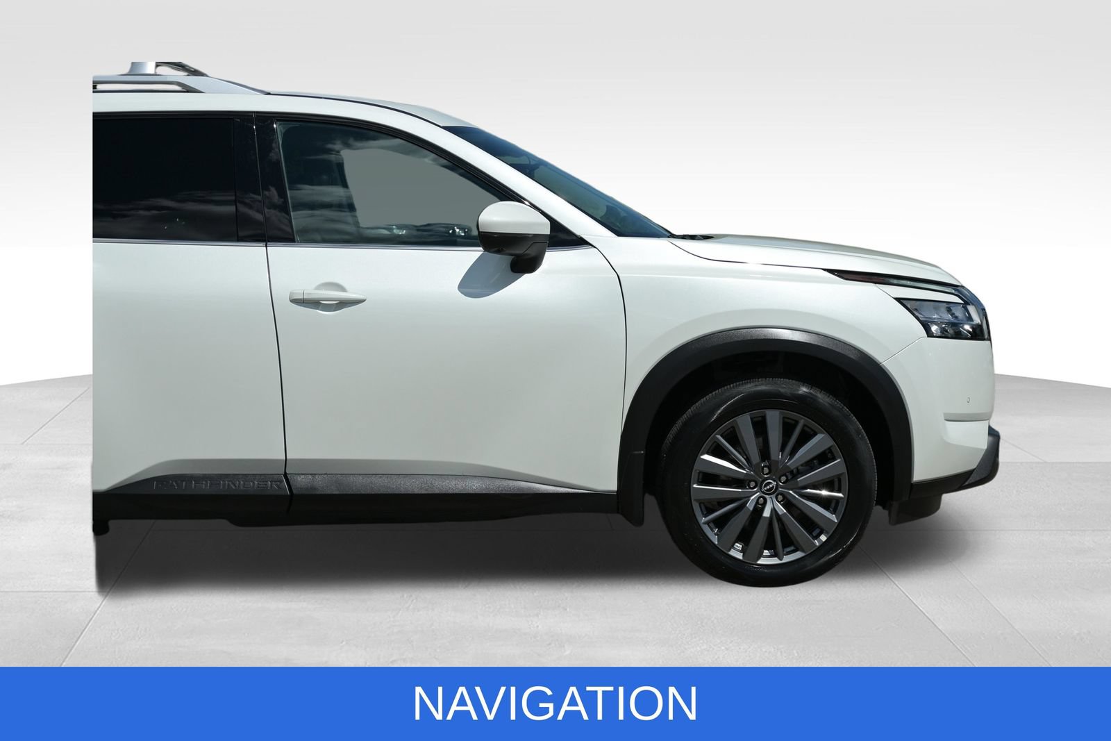 Used 2023 Nissan Pathfinder SL w/ SL Premium Package AWD/4WD image 13