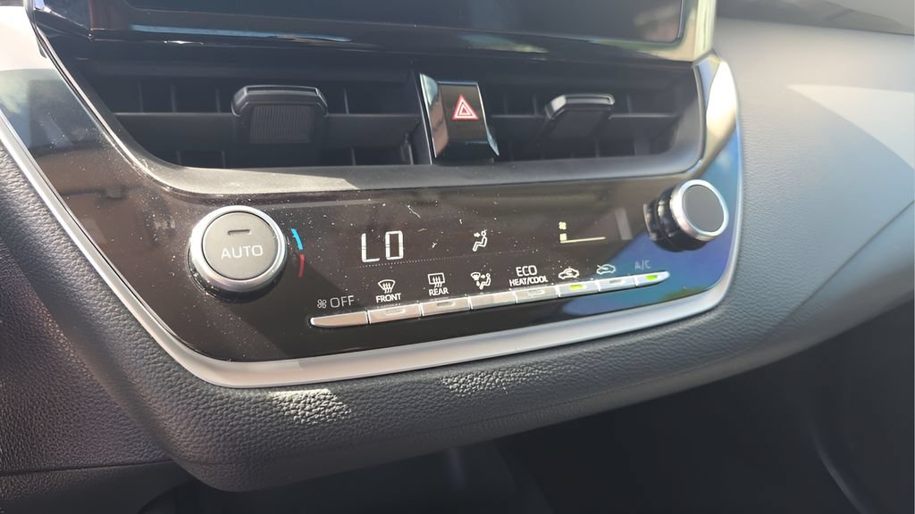 Used 2024 Toyota Corolla LE FWD image 16