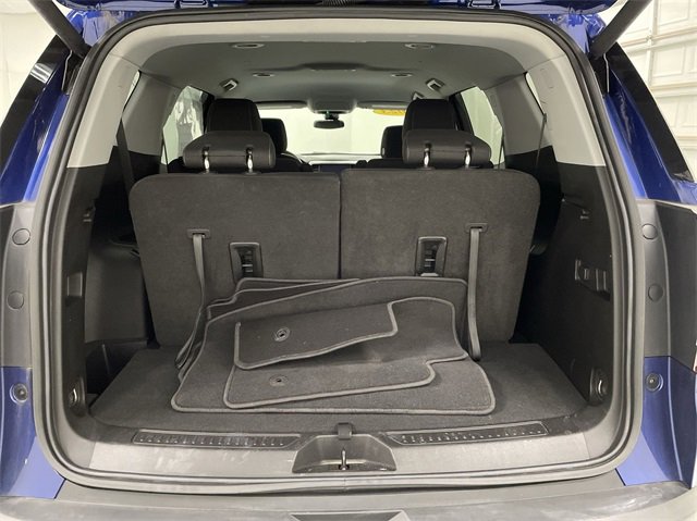 Used 2023 GMC Acadia SLE w/ Driver Convenience Package image 15