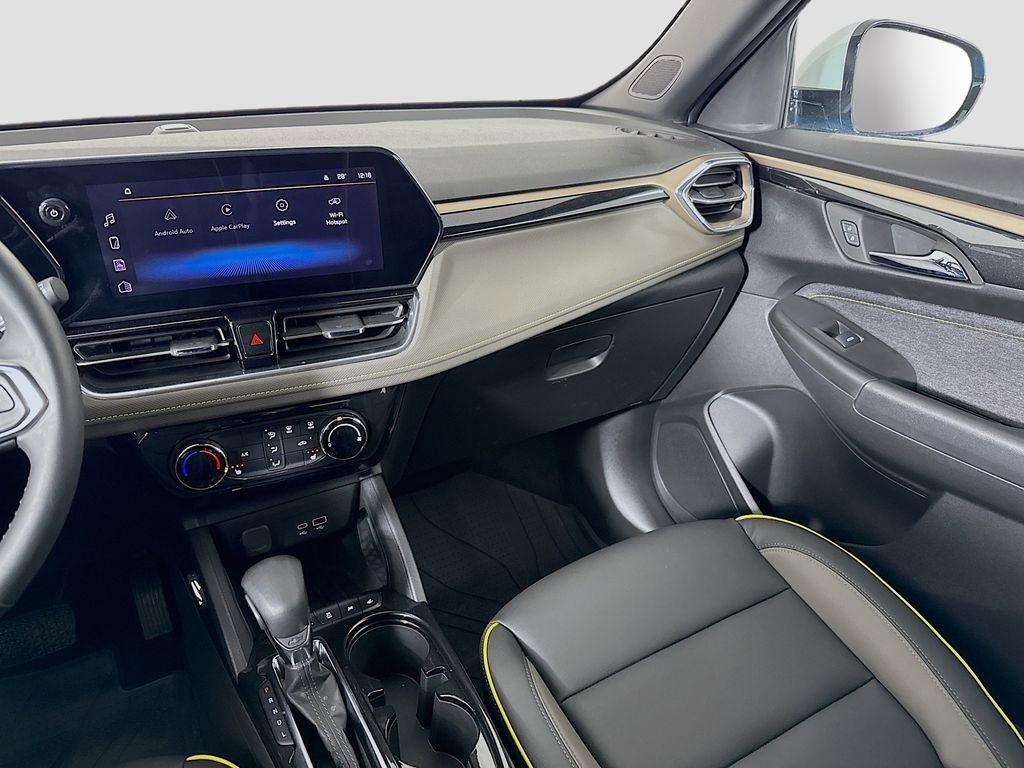 Used 2025 Chevrolet TrailBlazer ACTIV w/ Driver Confidence Package FWD image 21
