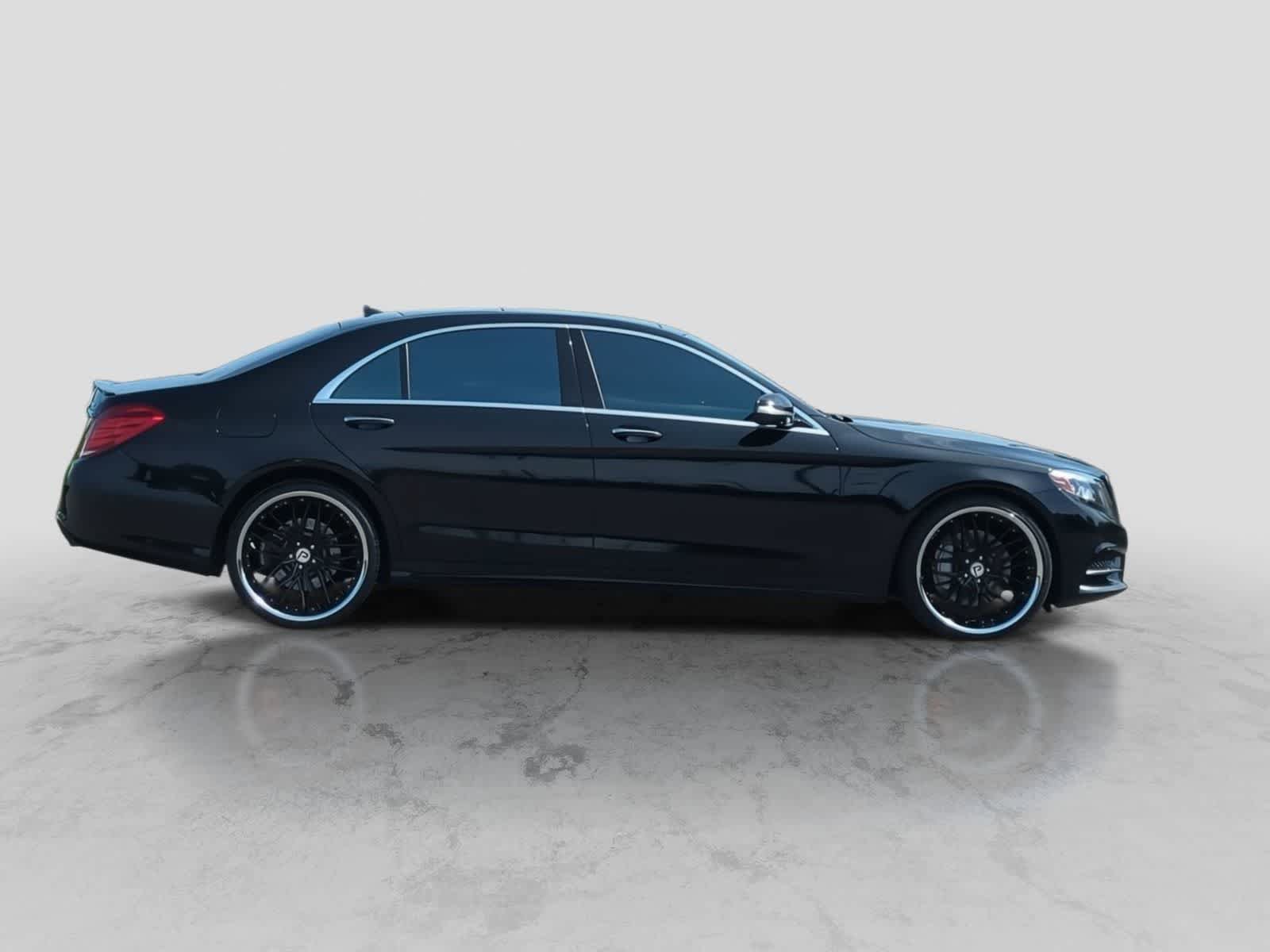 Used 2017 Mercedes-Benz S 550 4MATIC Sedan image 9
