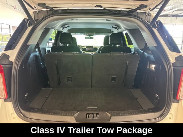 Used 2023 Ford Explorer XLT w/ Equipment Group 202A AWD/4WD image 7