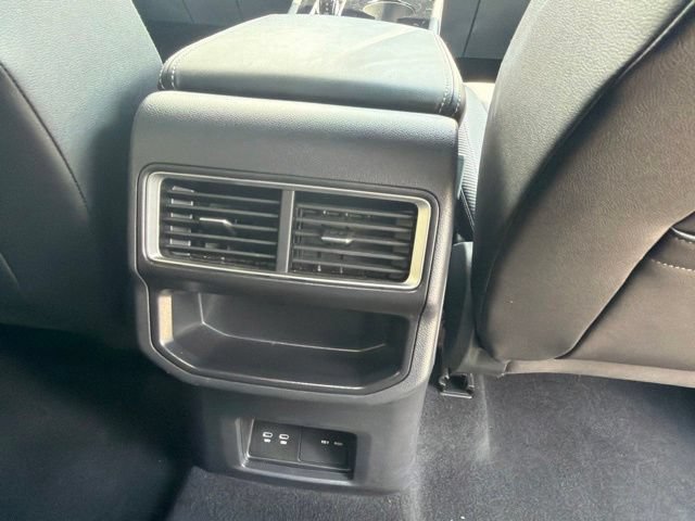 Used 2025 Volkswagen Atlas Cross Sport SE AWD/4WD image 32