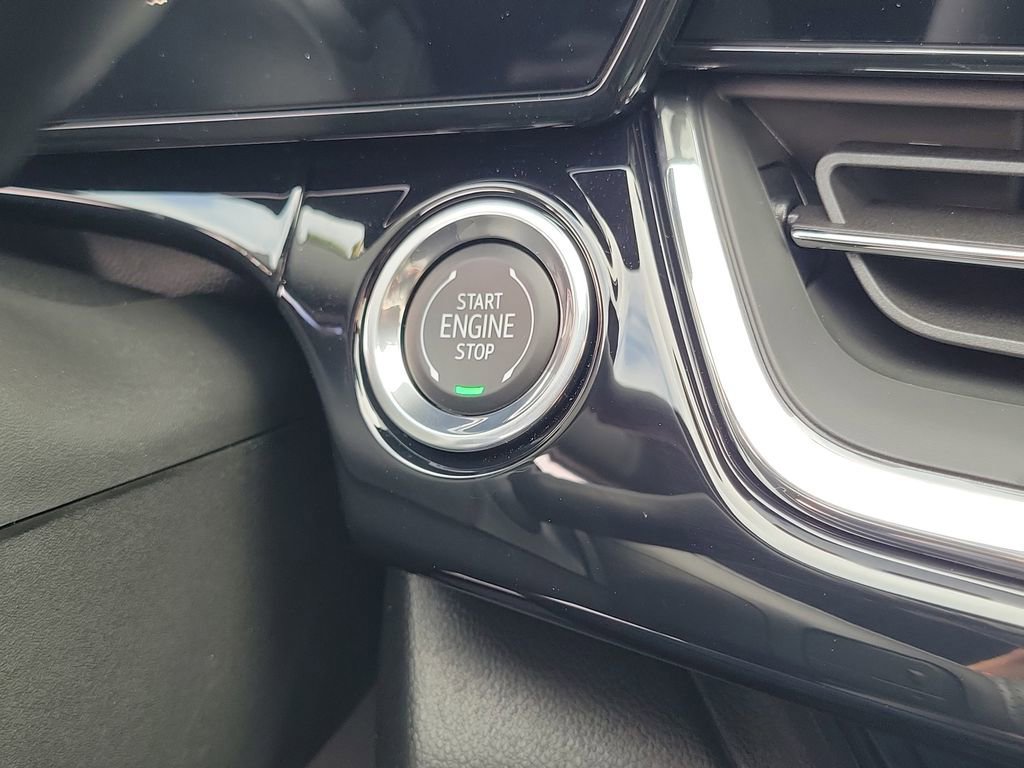 New 2026 Chevrolet Trax RS w/ Sunroof Package FWD image 10