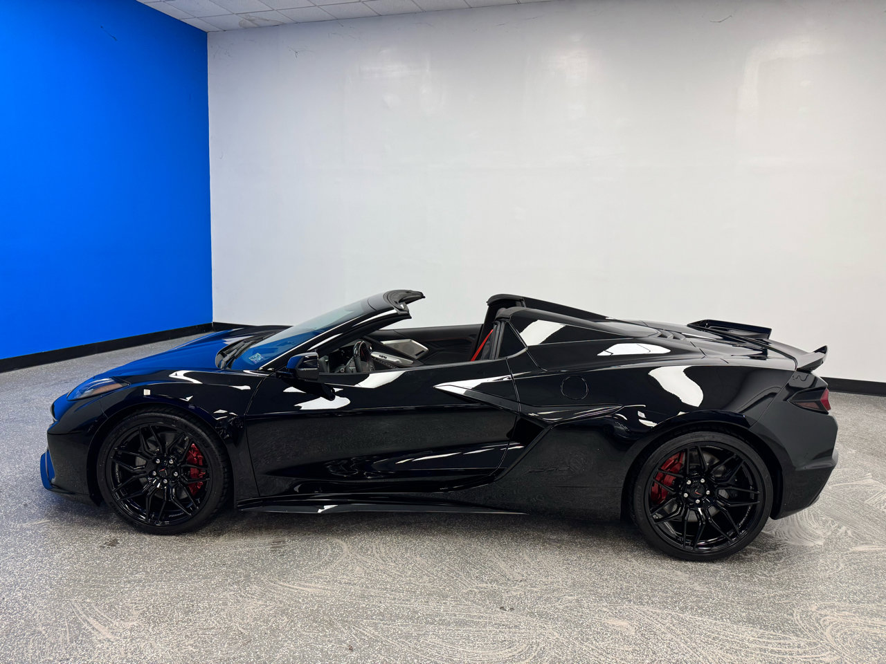 Used 2025 Chevrolet Corvette Z06 image 5