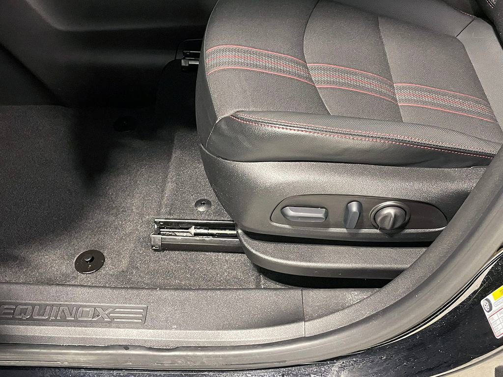 Used 2023 Chevrolet Equinox RS image 21