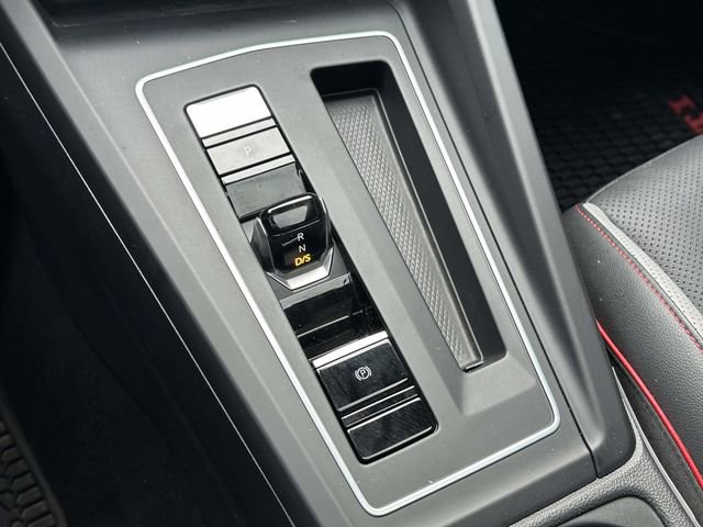 Used 2022 Volkswagen GTI Autobahn image 33