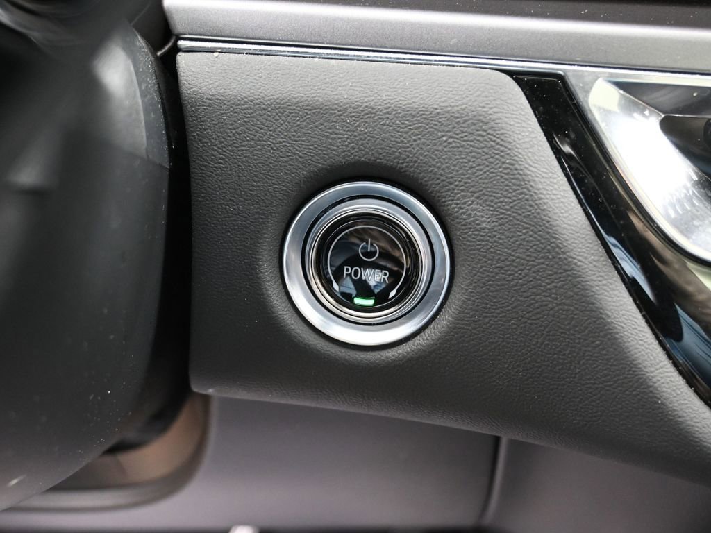 Used 2024 Cadillac Lyriq Tech RWD image 32