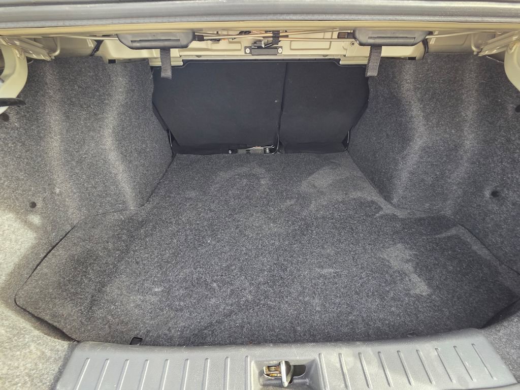 Used 2024 Nissan Versa SV w/ Trunk Package image 26