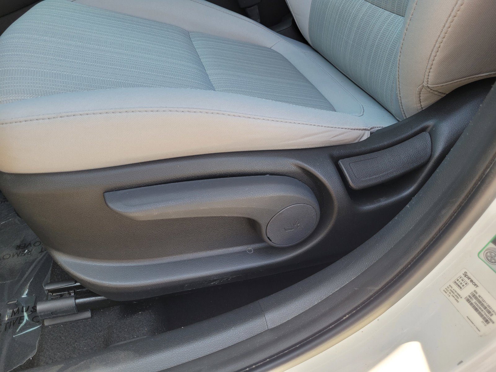 Used 2022 Hyundai Kona SEL w/ Cargo Package FWD image 11
