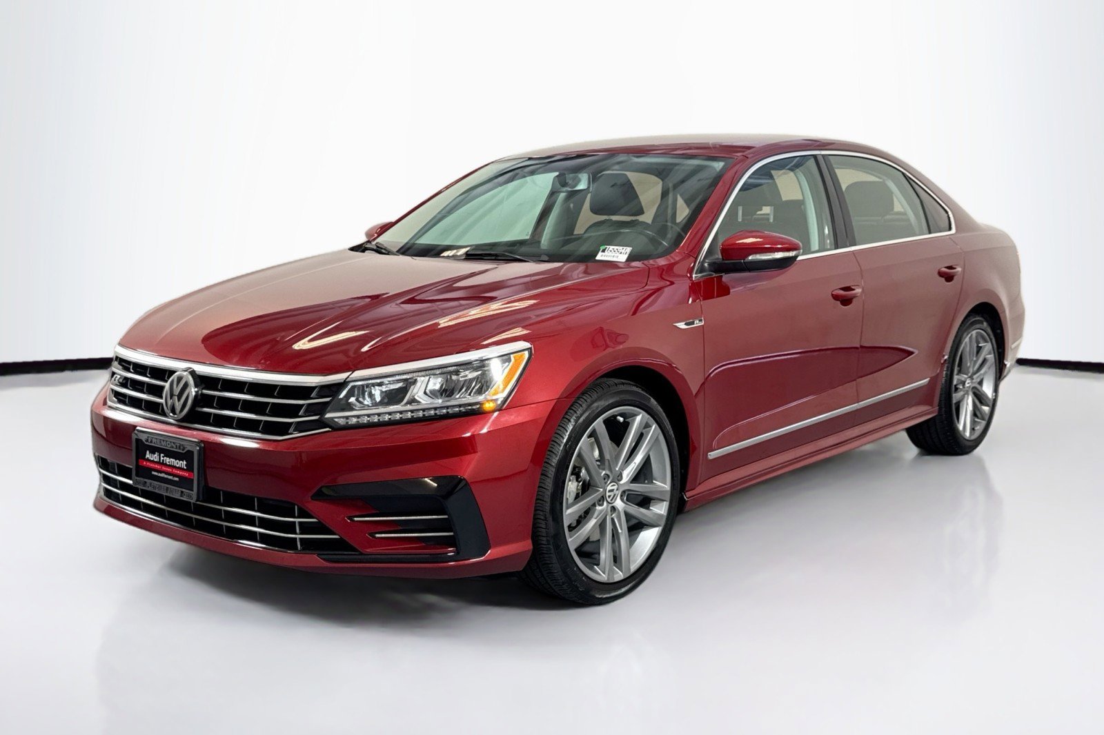 Used 2017 Volkswagen Passat 1.8T R-Line w/ R-Line Lighting Package FWD image 1