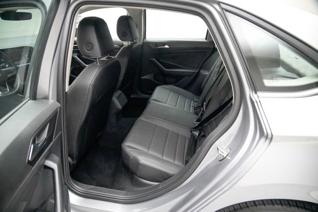 Used 2024 Volkswagen Jetta SE image 24