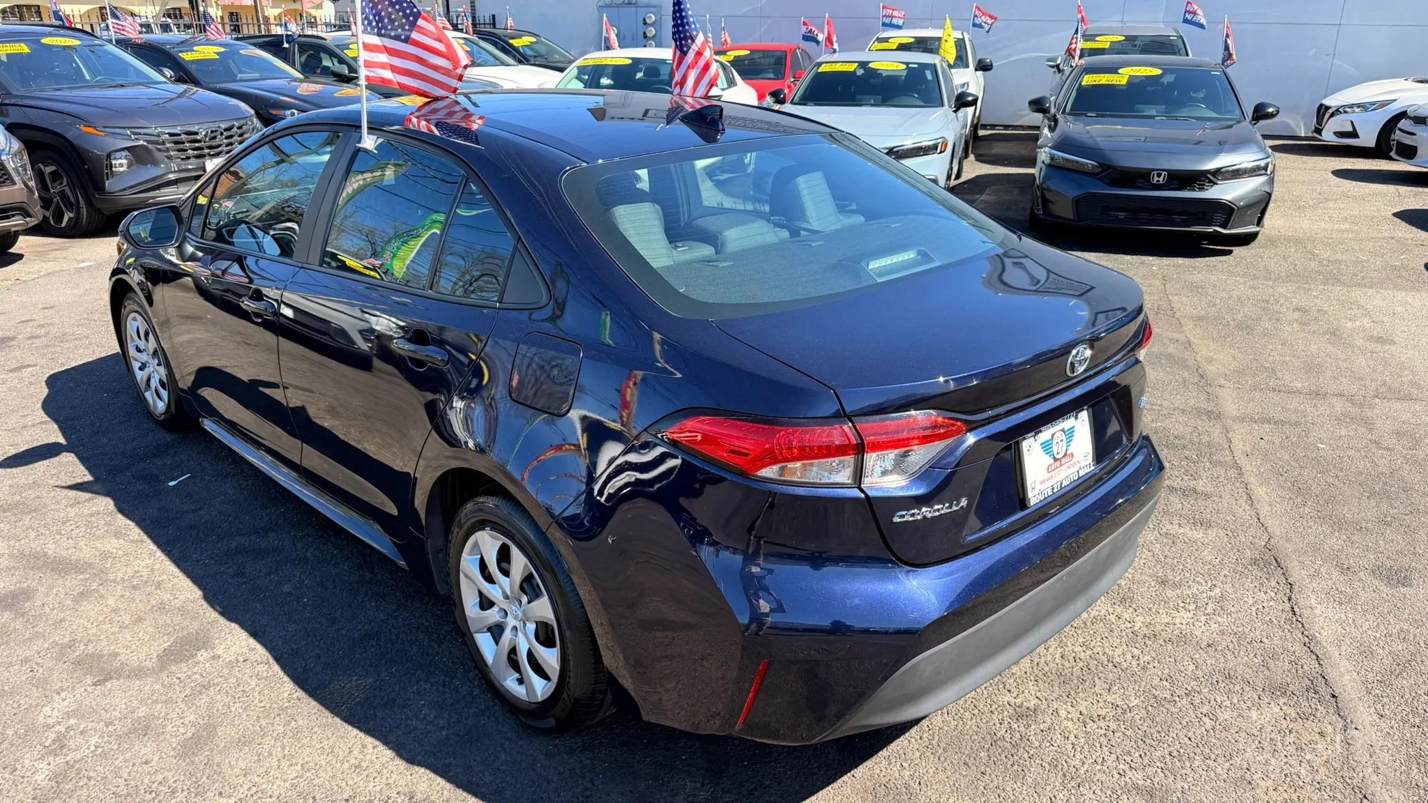 Used 2025 Toyota Corolla LE image 5