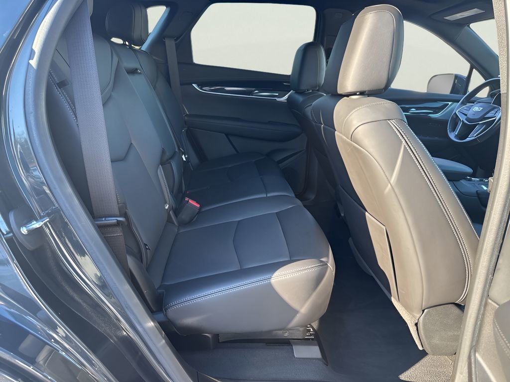 Used 2023 Cadillac XT5 Premium Luxury w/ Technology Package image 18