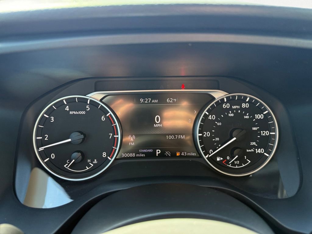 Used 2024 Nissan Rogue S FWD image 20