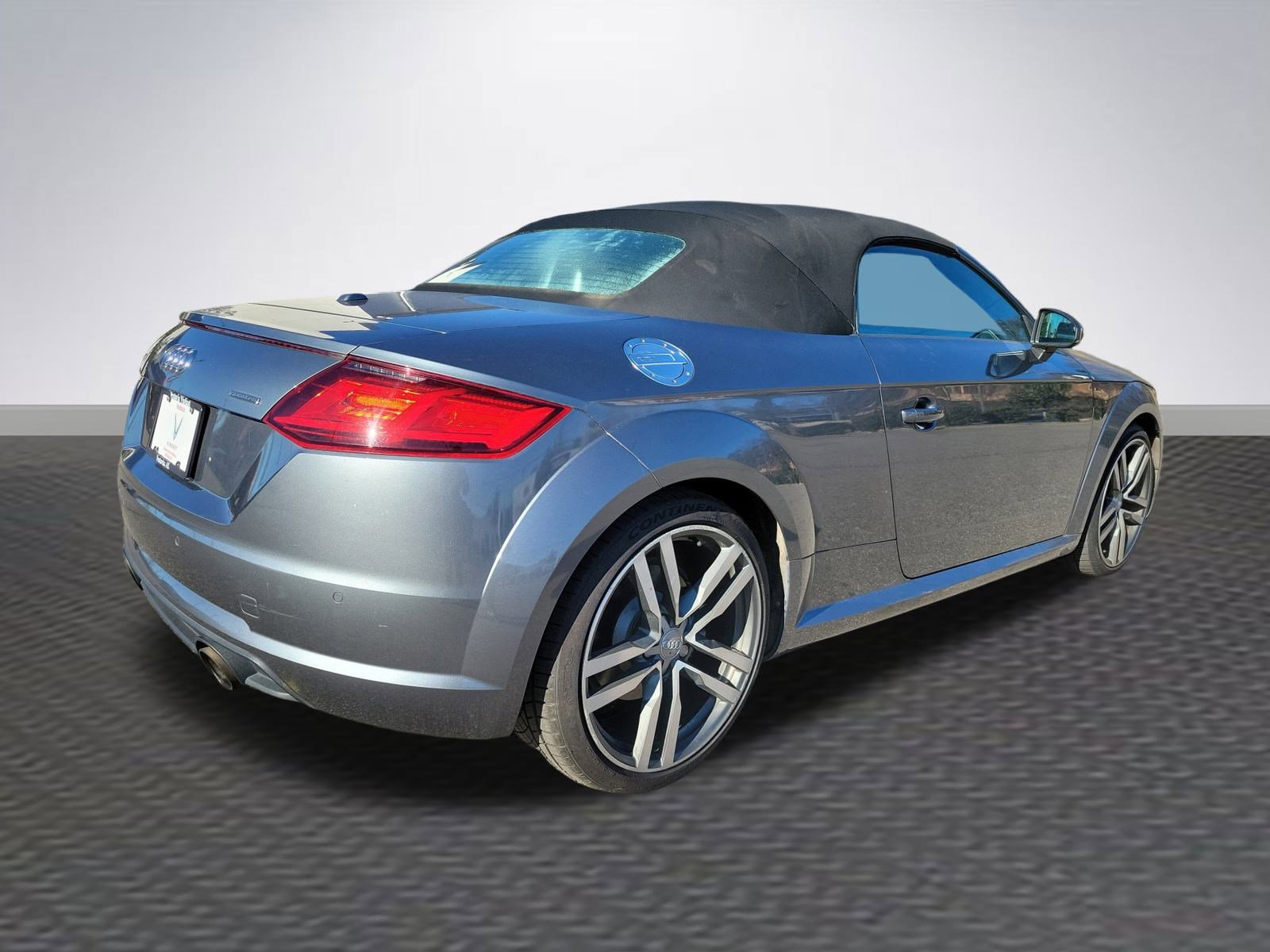 Used 2016 Audi TT 2.0T w/ Technology Package image 5
