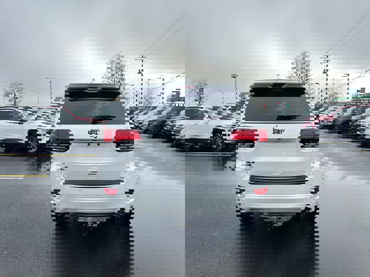 Used 2020 Jeep Grand Cherokee Altitude image 12