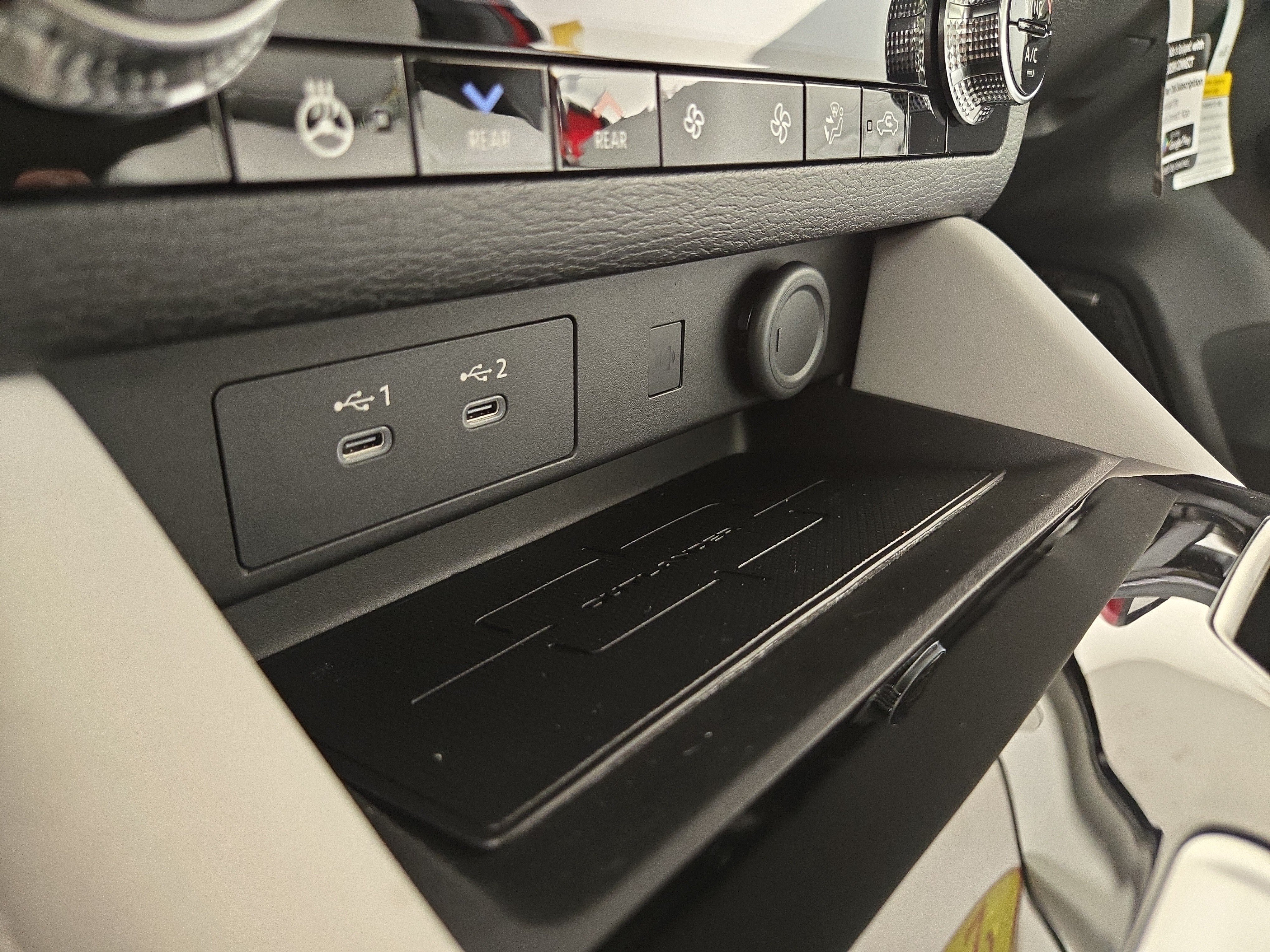 New 2026 Mitsubishi Outlander SEL FWD image 28