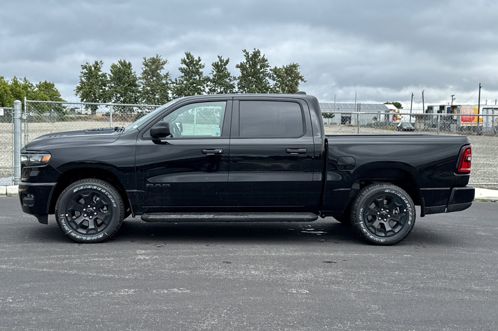 New 2026 RAM 1500 Express AWD/4WD image 6