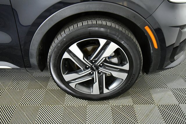 Used 2024 Kia Sorento EX image 17