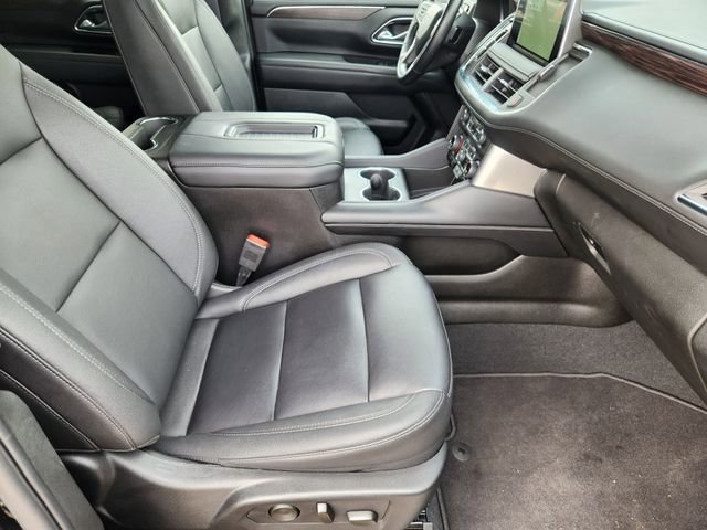 Used 2023 Chevrolet Tahoe Z71 w/ Luxury Package AWD/4WD image 11