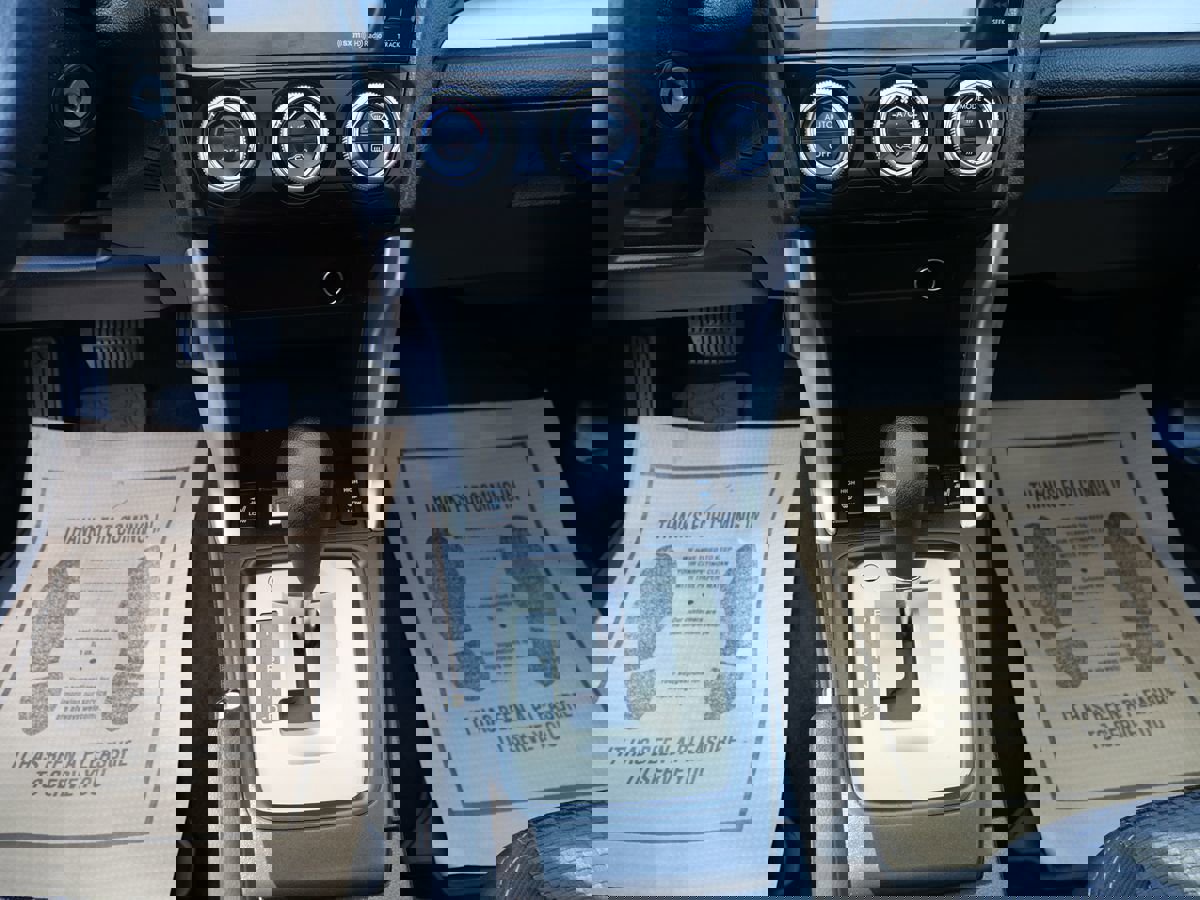 Used 2018 Subaru Forester 2.5i Premium w/ All-Weather Package image 12