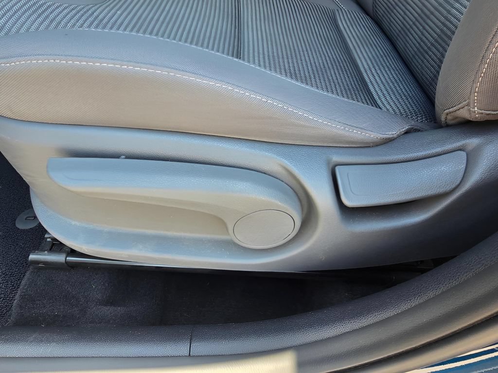 Used 2021 Kia Niro LXS FWD image 13