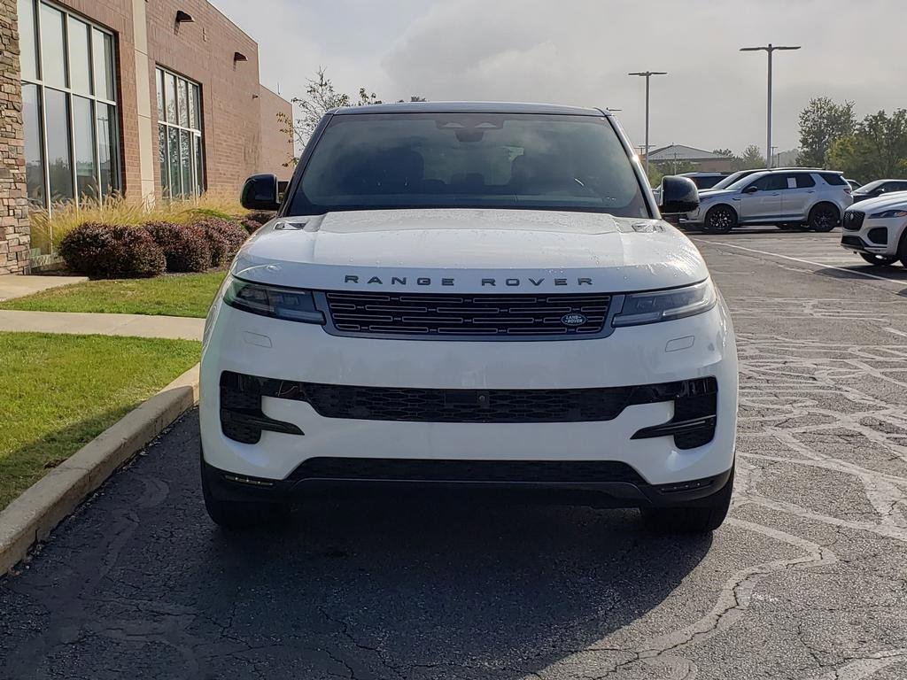 New 2025 Land Rover Range Rover Sport SE image 2