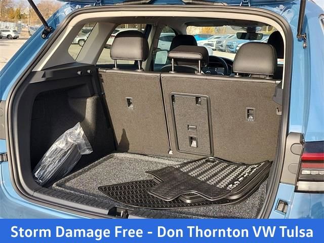 New 2026 Volkswagen Taos SE image 6