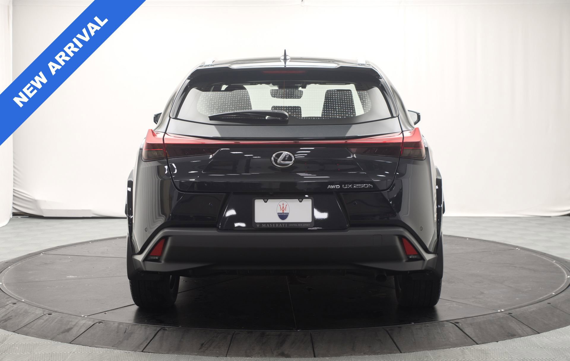 Used 2023 Lexus UX 250h AWD w/ Premium Package image 4