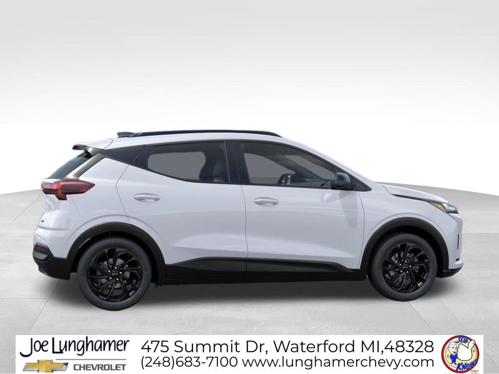 New 2027 Chevrolet Bolt RS FWD image 5