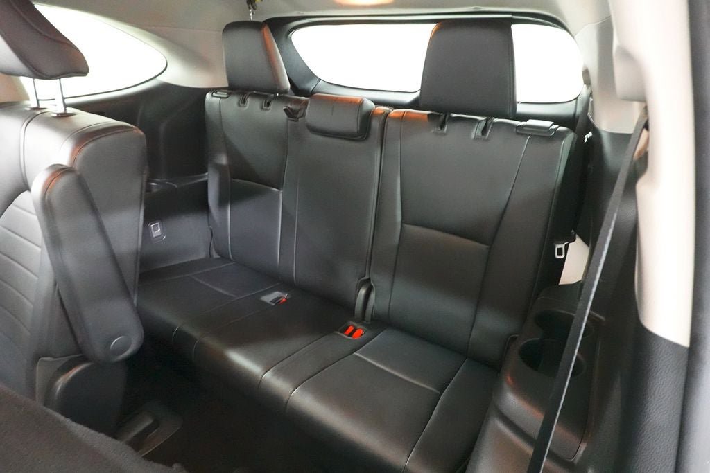 Used 2020 Toyota Highlander XLE AWD/4WD image 27