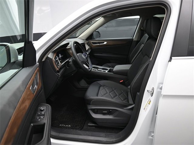 New 2026 Volkswagen Atlas SE image 9