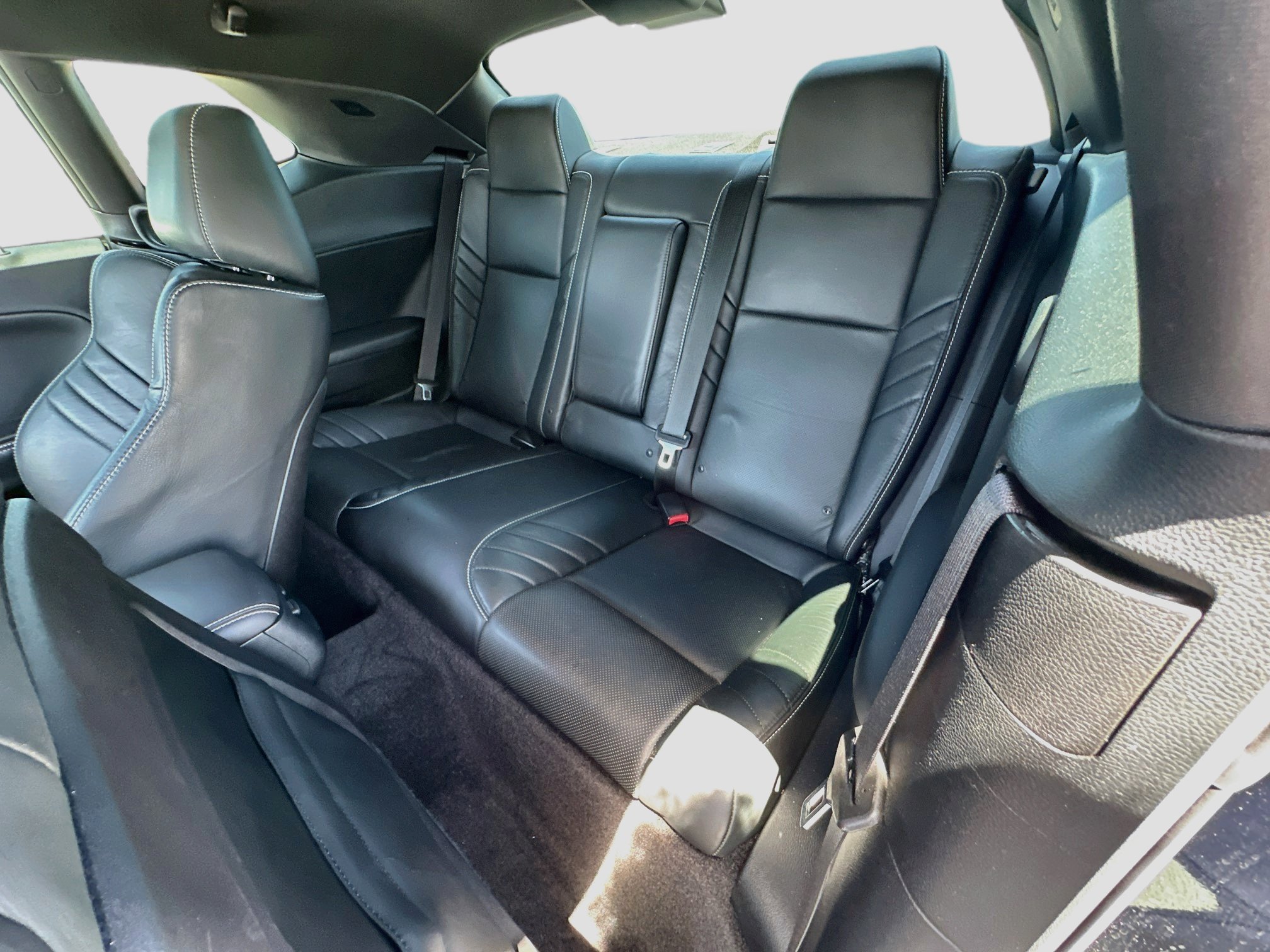 Used 2015 Dodge Challenger SRT Hellcat RWD image 25