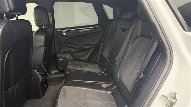 Used 2019 Porsche Macan AWD/4WD image 17