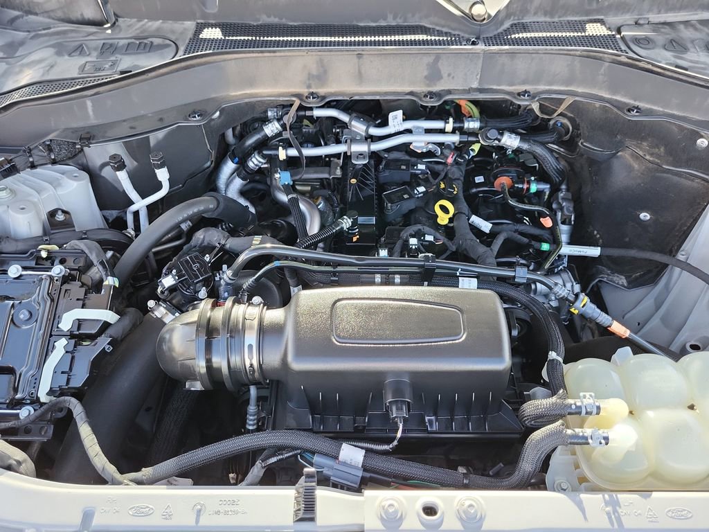 Used 2022 Ford Explorer XLT w/ Equipment Group 202A image 16