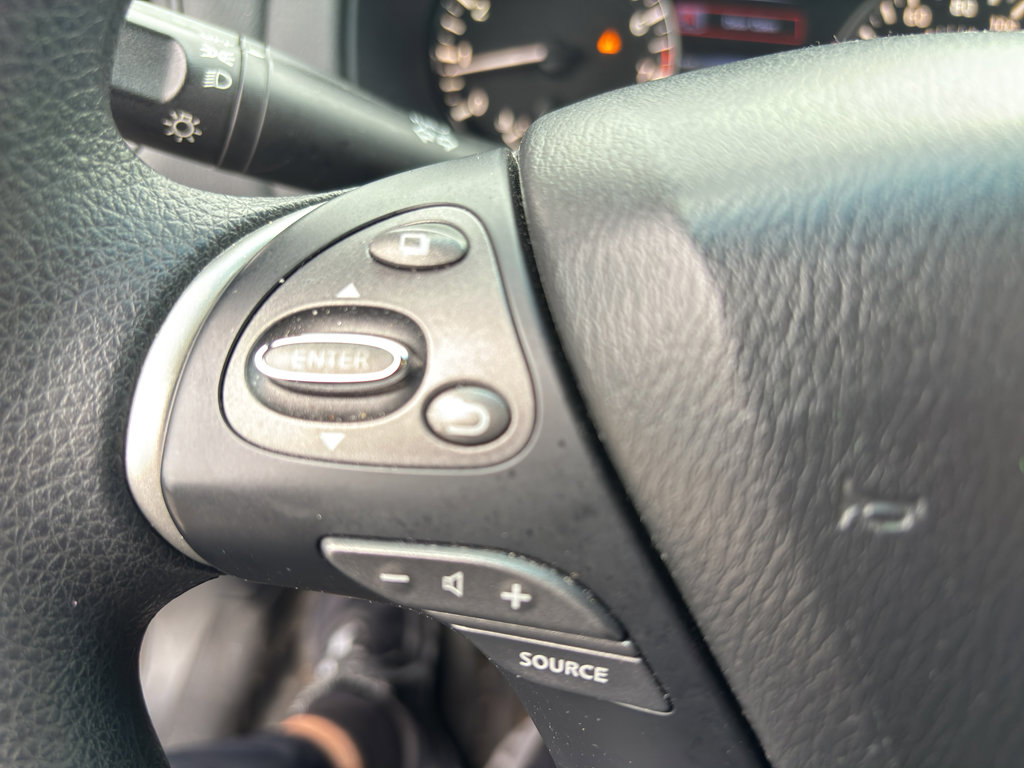 Used 2016 Nissan Pathfinder S image 10