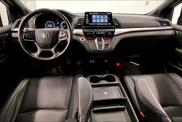 Used 2025 Honda Odyssey Sport-L image 18