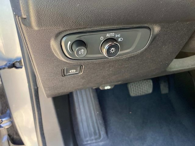 Used 2019 GMC Terrain SLE image 16