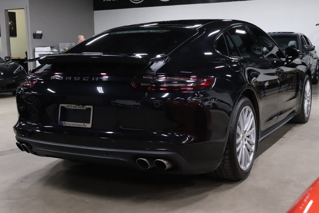Used 2017 Porsche Panamera 4S image 5