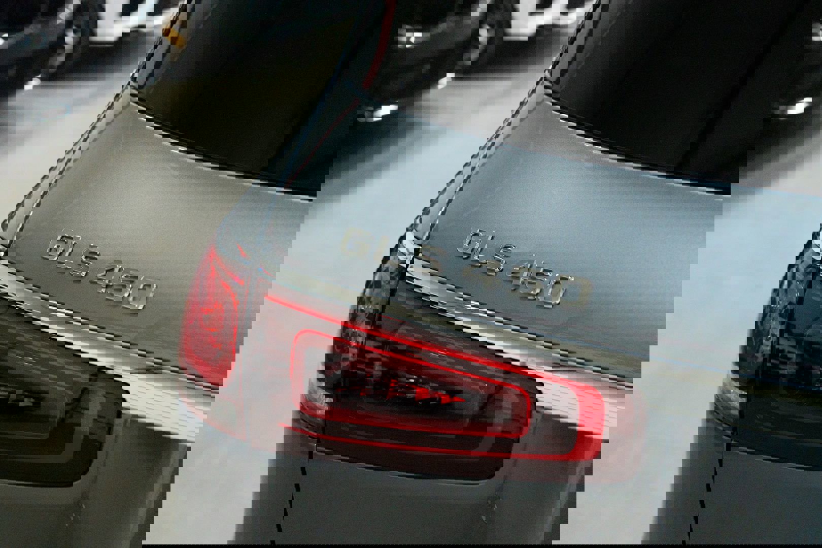 Used 2020 Mercedes-Benz GLS 450 4MATIC w/ Convenience Package image 9