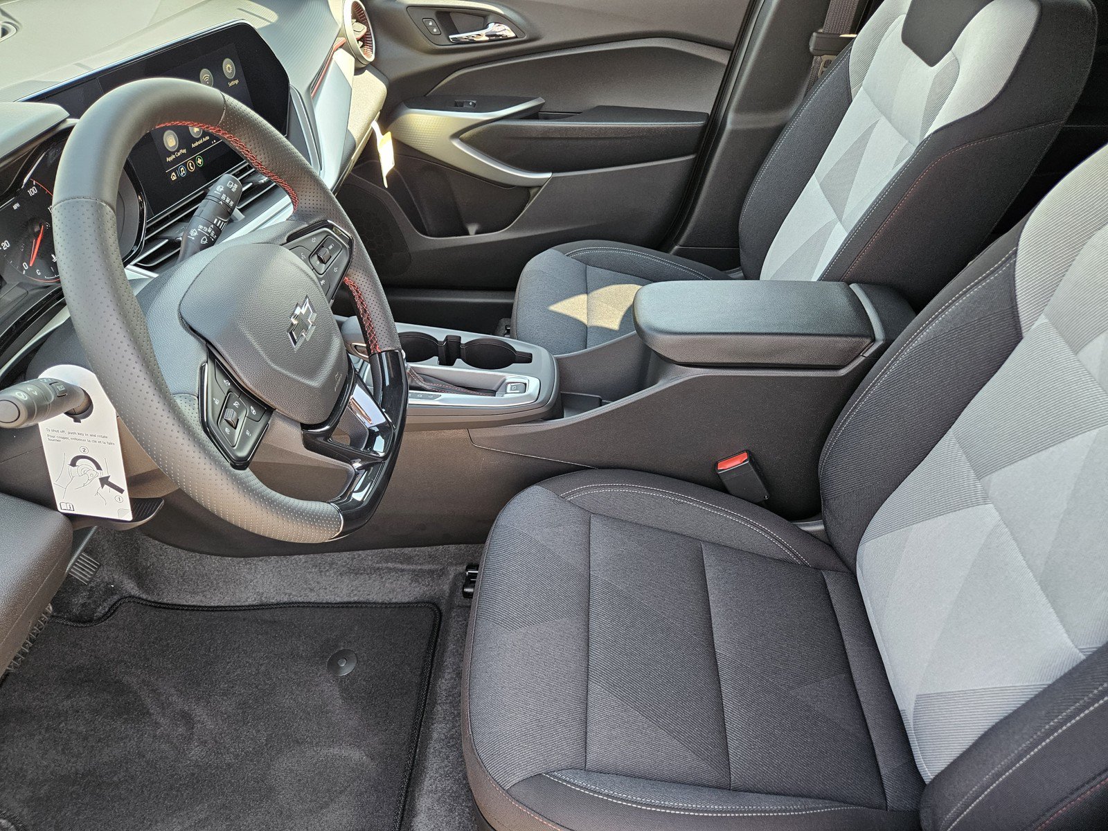 New 2026 Chevrolet Trax RS w/ Sunroof Package FWD image 9