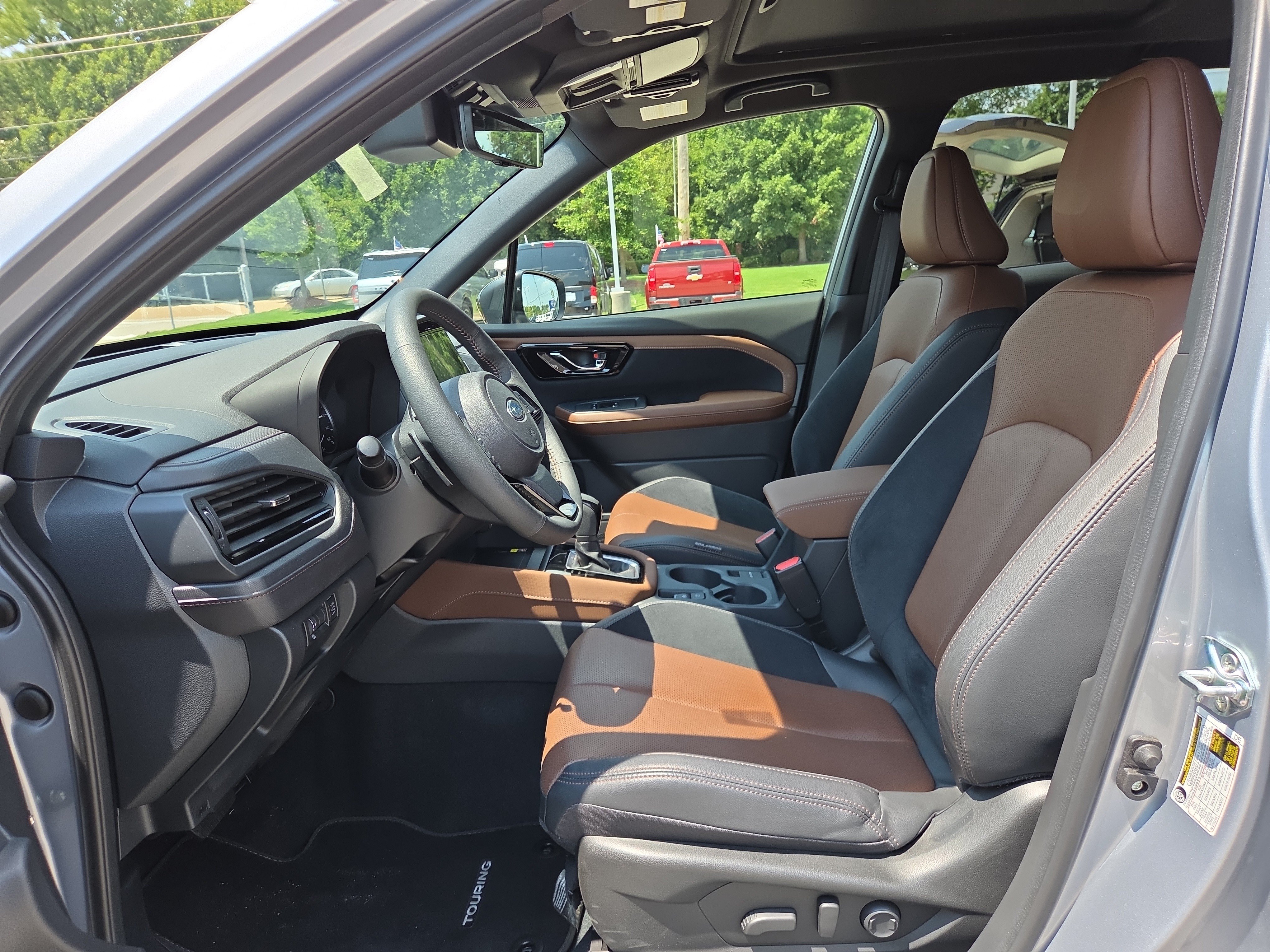 Certified 2025 Subaru Forester Touring AWD/4WD image 10