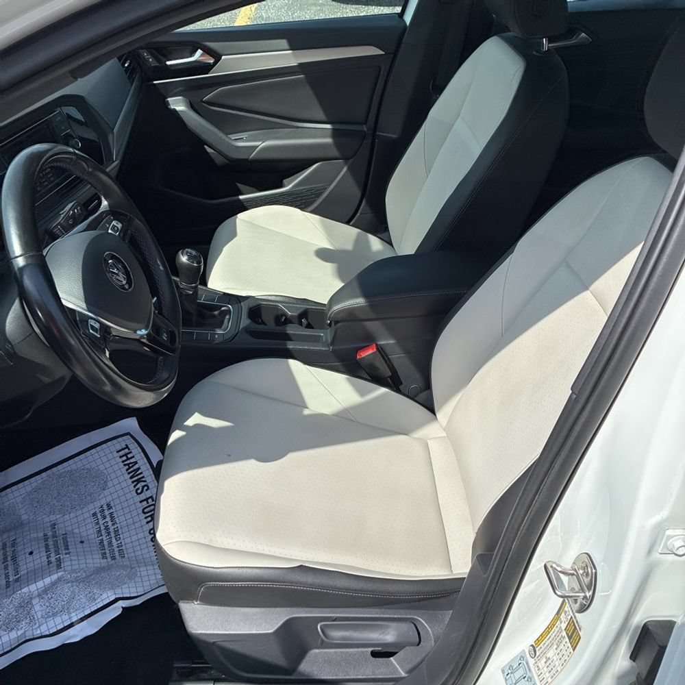 Used 2020 Volkswagen Jetta R-Line FWD image 5