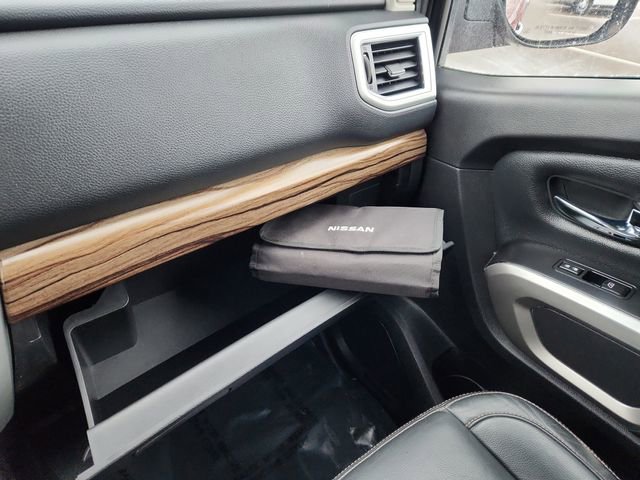 Used 2018 Nissan Titan SL image 49